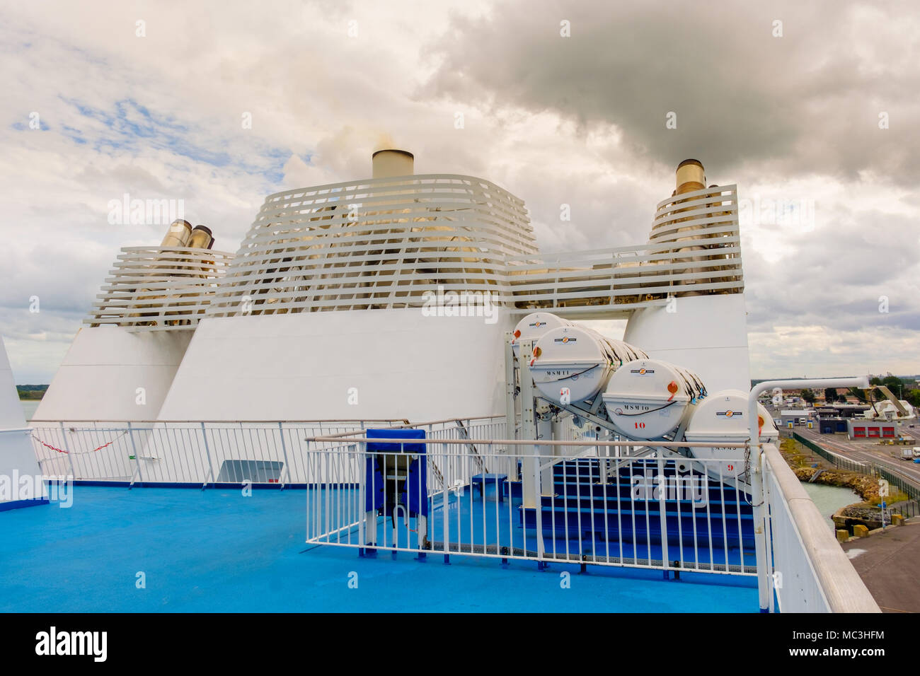 Funnel of cruise ship hi-res stock photography and images - Alamy
