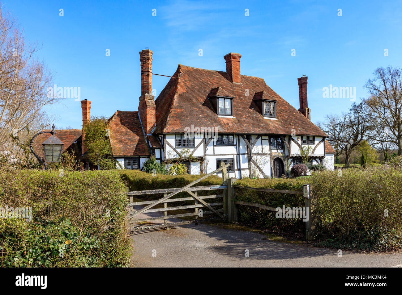 A historic typical Kent house in Biddenden, Kent, UK Stock Photo Alamy