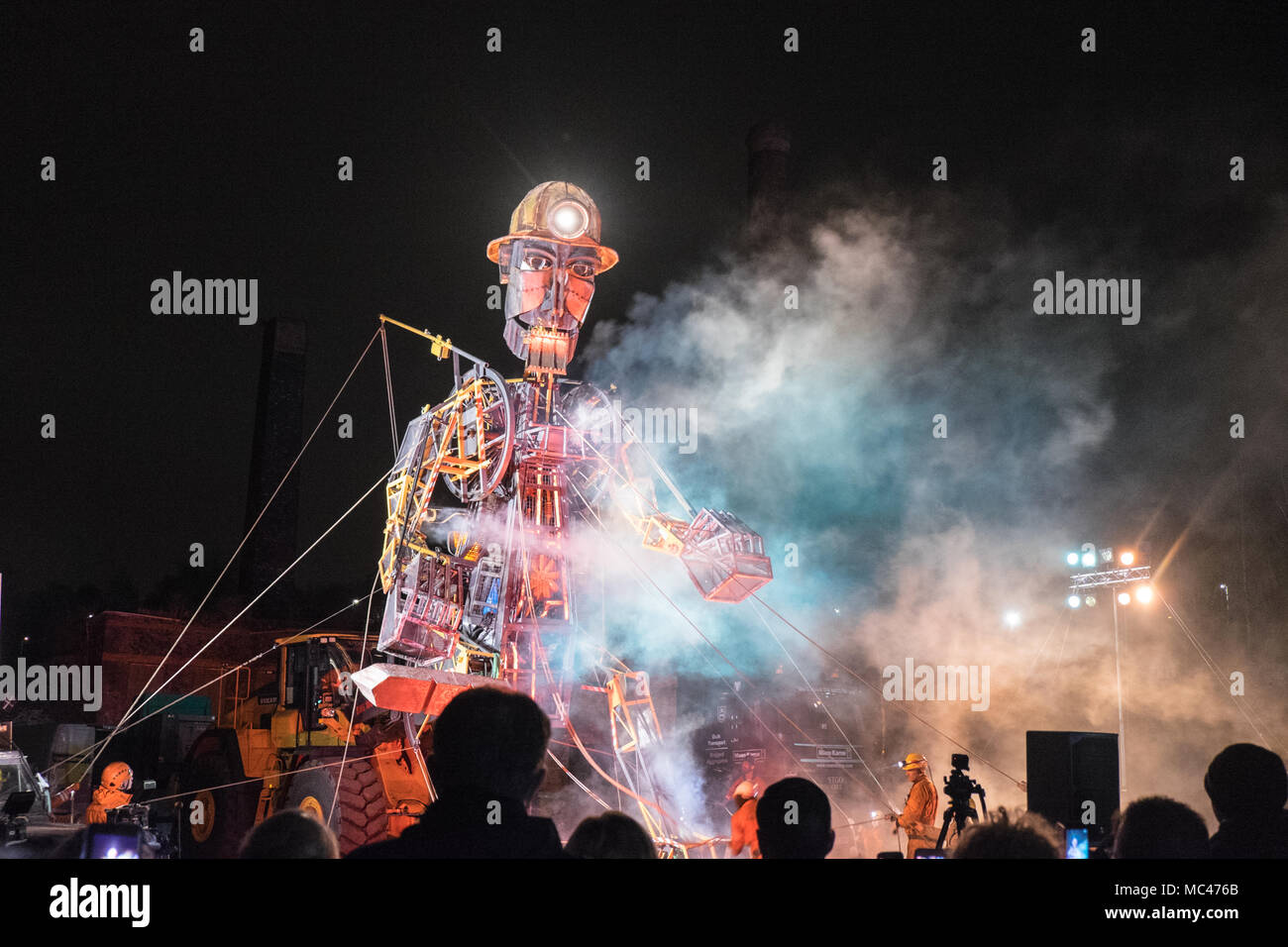 Victorian man top hat night hi-res stock photography and images - Alamy