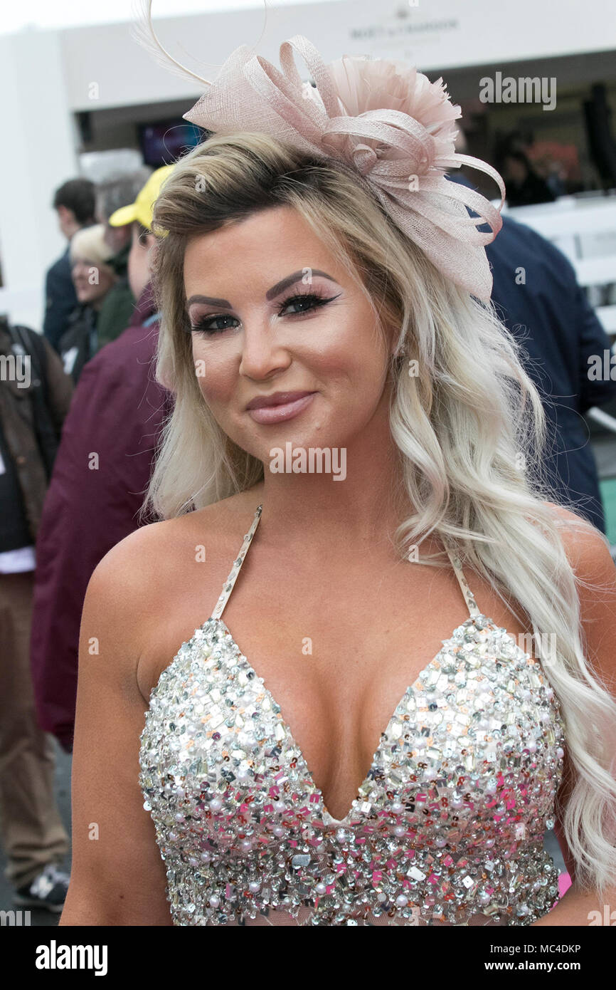 Cleavage Aria London nude (16 foto and video), Tits, Cleavage, Instagram, butt 2018 Cleavage Aria London naked (86 photo), Topless, Cleavage, Instagram, butt 2018