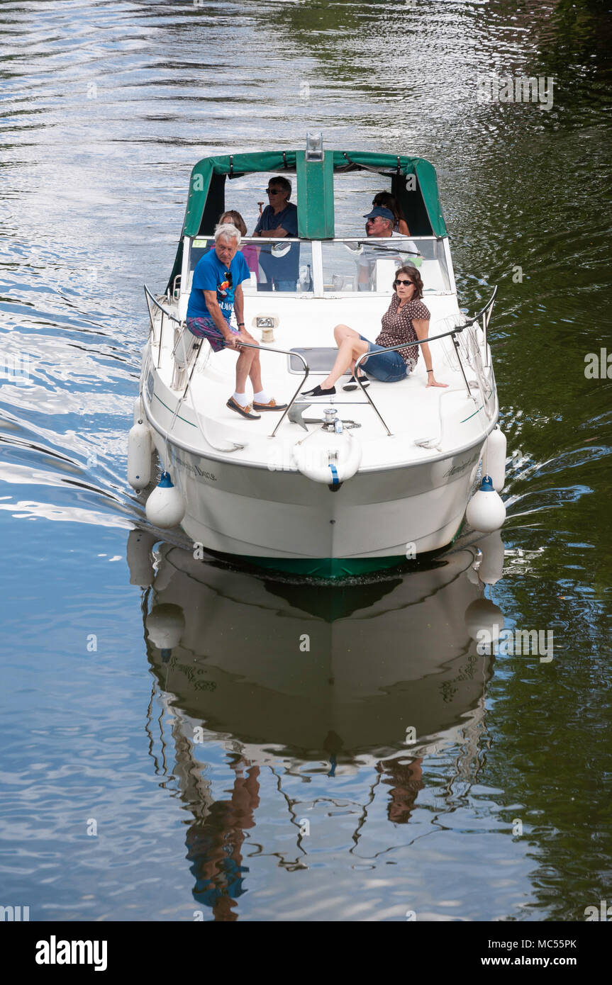 Leisure hi-res stock photography and images - Alamy