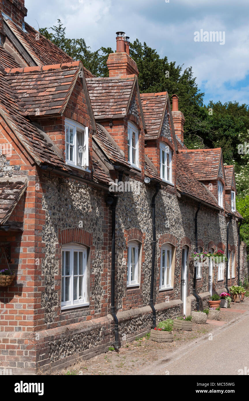 Flint cottages, Hambleden, Buckinghamshire, England, United Kingdom Stock Photo Alamy