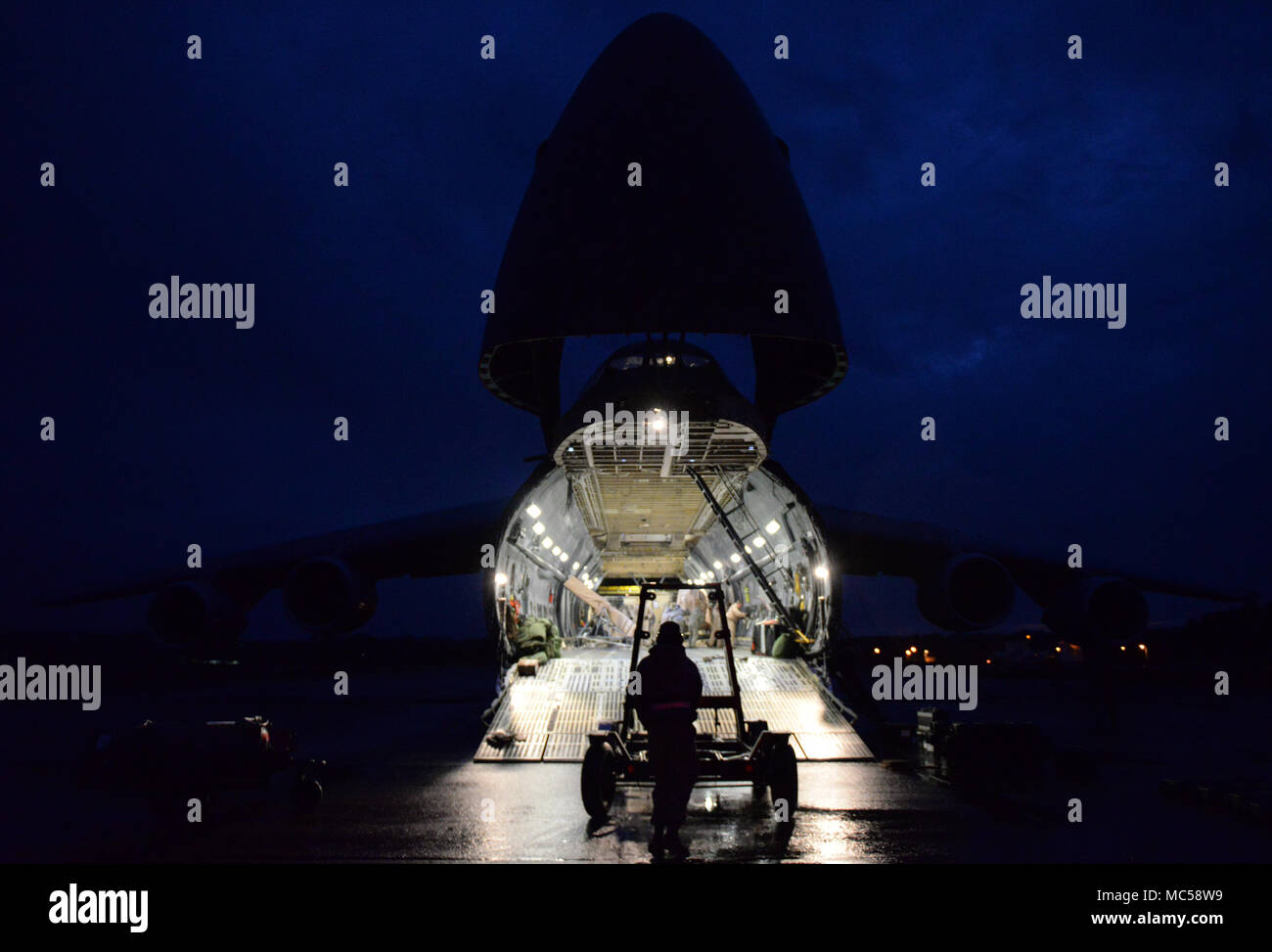 Dolly martin hi-res stock photography and images - Alamy