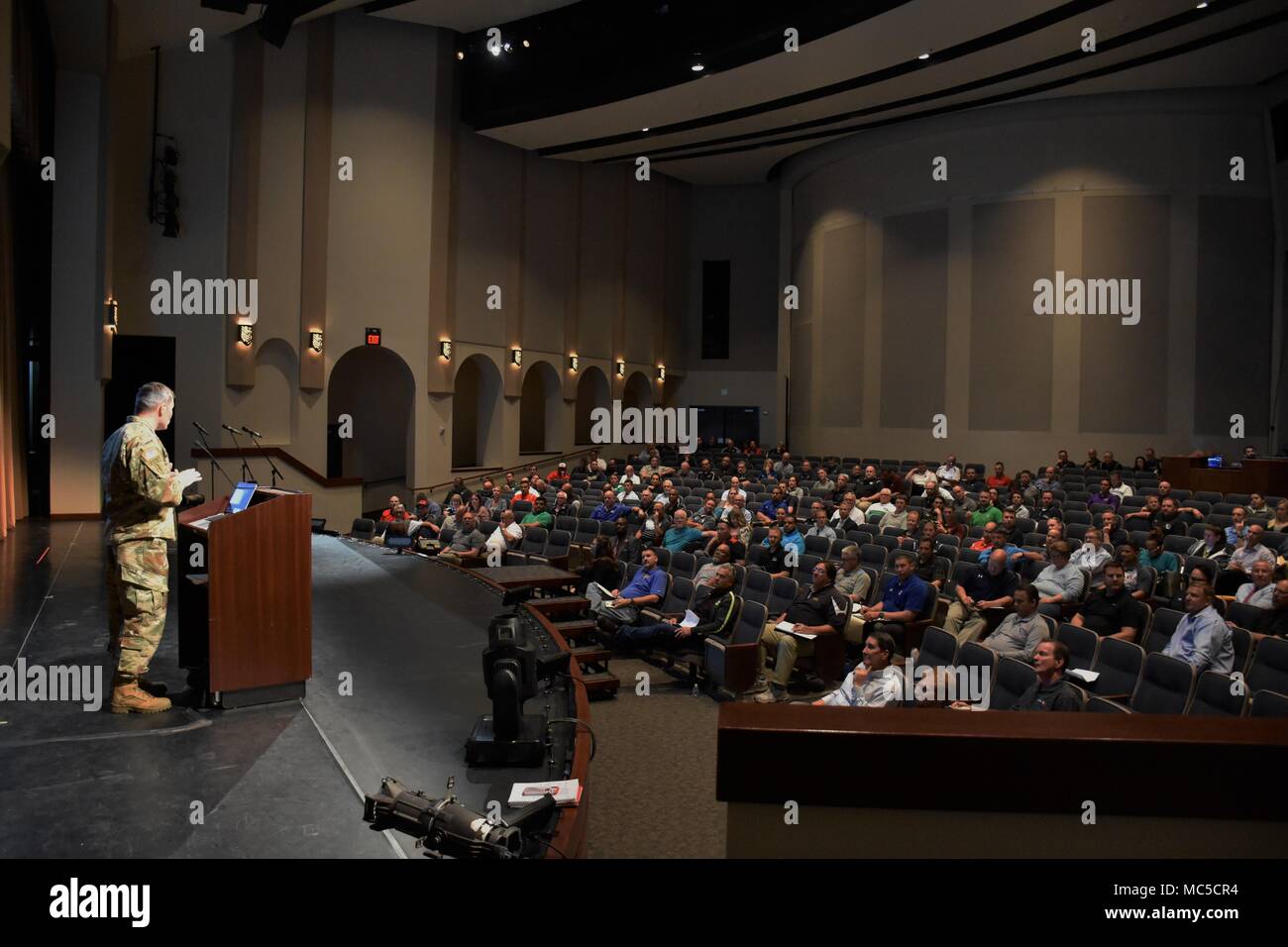 Lt. Col. Dave Clukey, commander, Phoenix Recruiting Battalion, briefs