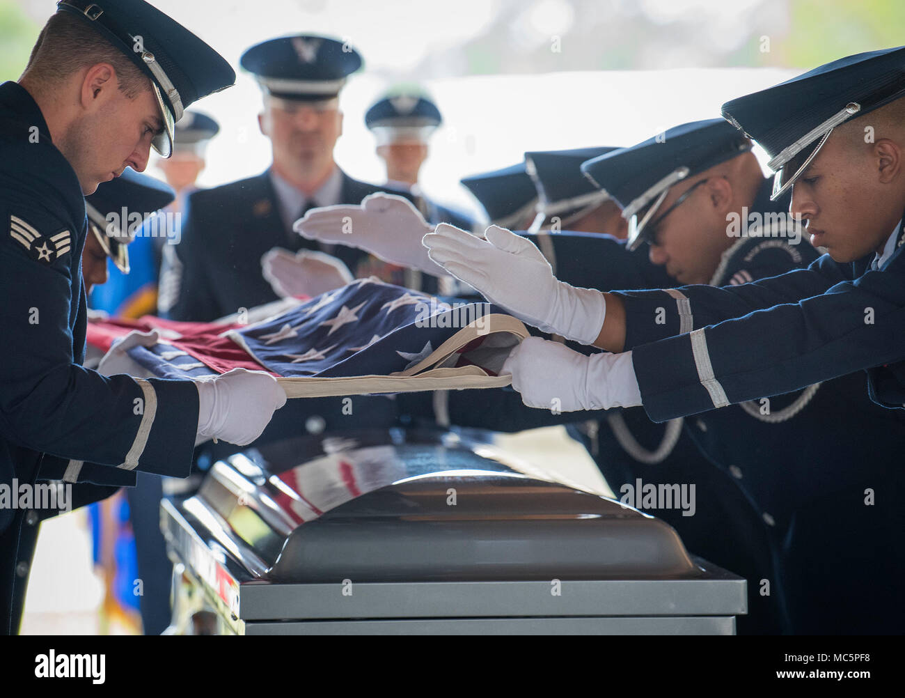 flag folding procedure