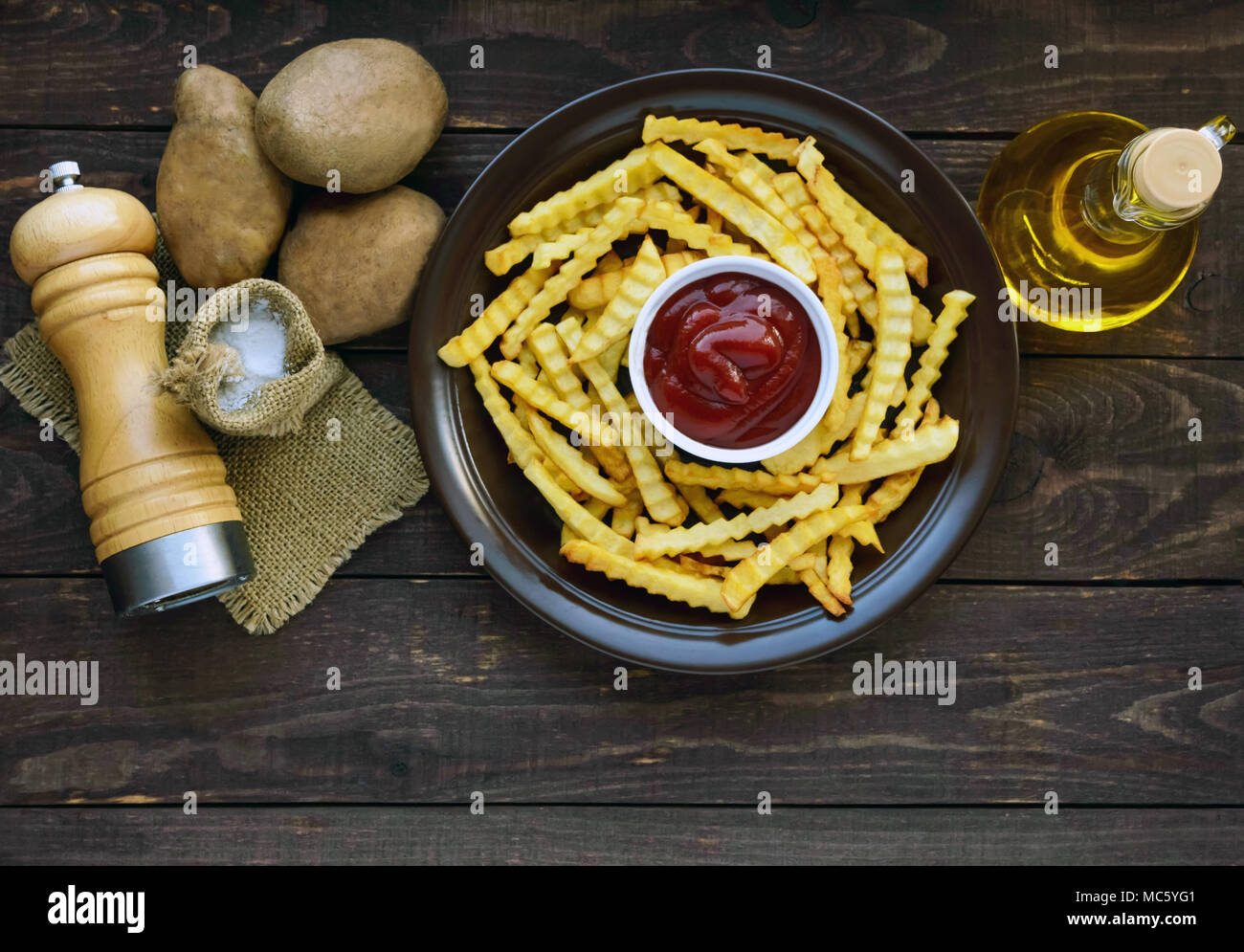 French fries home made, and the sauce. Ingredients for French fries