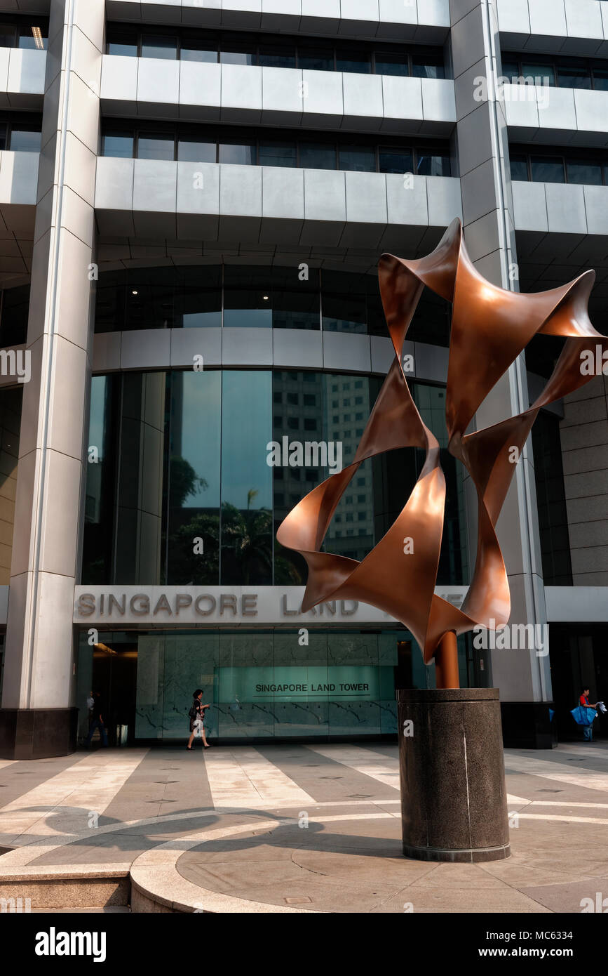 Sculpture outside the Singapore Land Tower, Raffles Place, Singapore Stock Photo