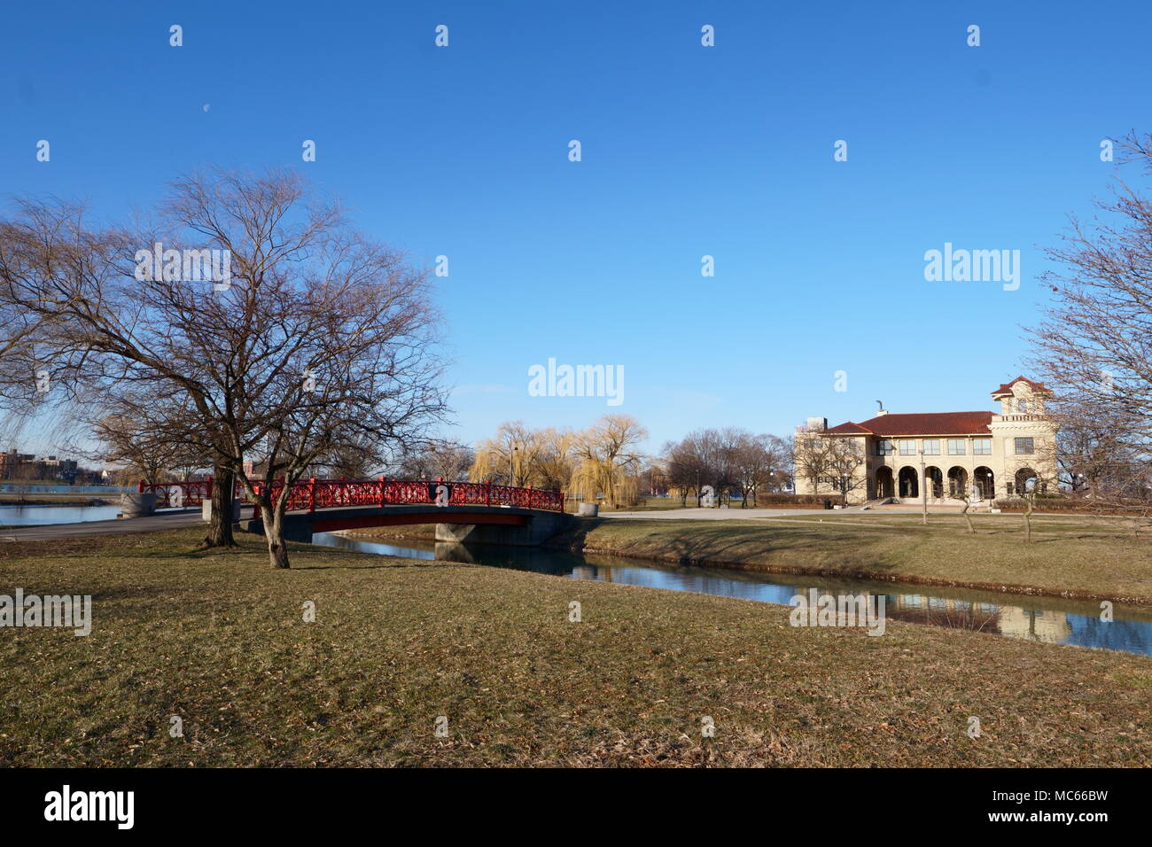 The old casino of Belle Isle, near Detroit, where a lot of wedding are