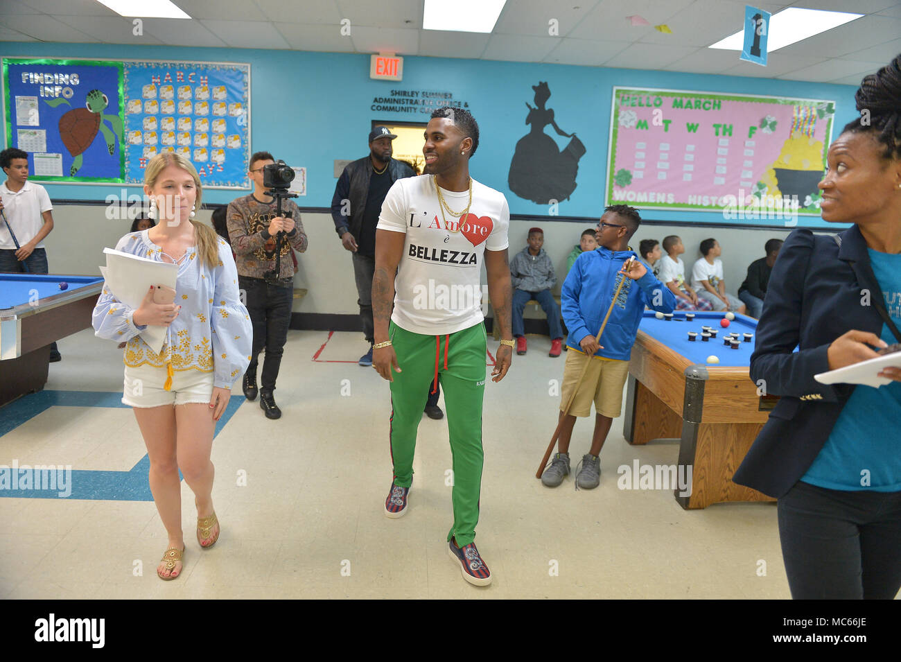 Jason Derulo Joins Choreographer Jeremy Strong To Teach Youth Choreography To Jason Derulo S New Single Colors