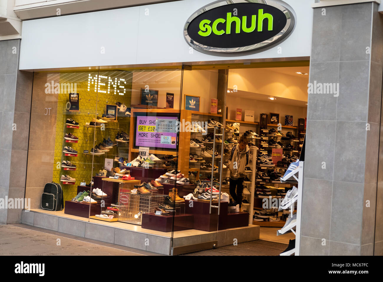 Salisbury Store High Resolution Stock Photography and Images - Alamy