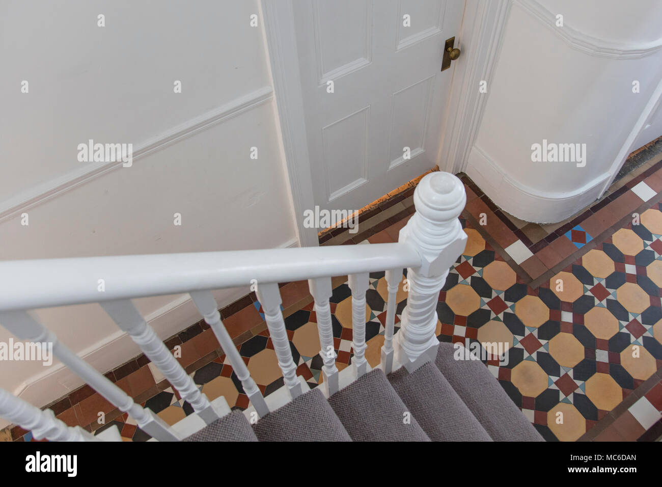 Victorian hall tiles hires stock photography and images Alamy