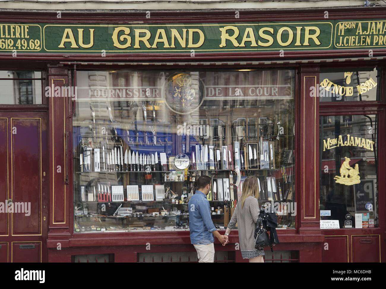 Au grand rasoir hi-res stock photography and images - Alamy