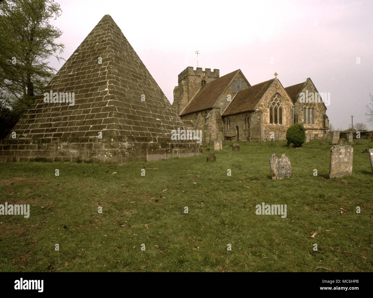 Pyramidology. The pyramid tomb of the eccentric MP, Squire 'Mad'' Jack Fuller, is in Brightling churchyard. ' Stock Photo
