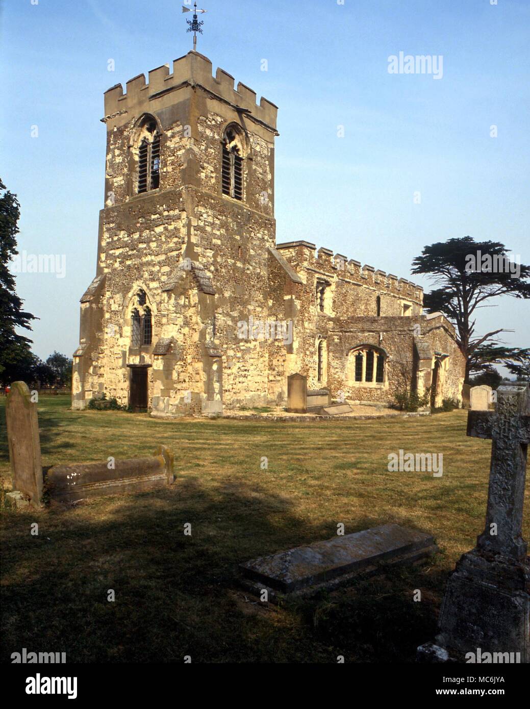 WITCHCRAFT - Hinxworth parish church, where the family tomb of the infamous 16th century beauty and witch, Jane Shore, is located (brasses in choir nave) Stock Photo