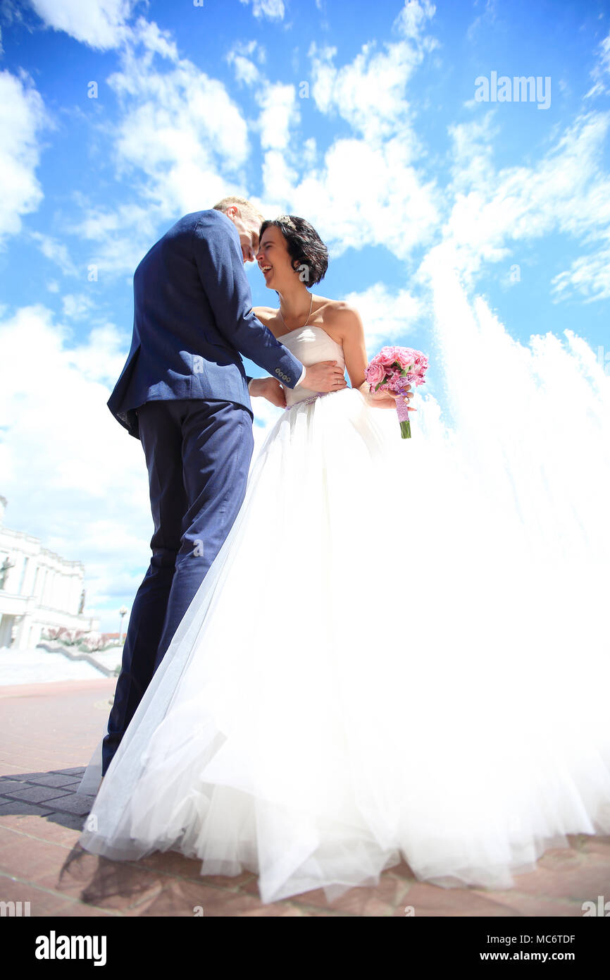 Handsome smiling groom close hi-res stock photography and images - Alamy