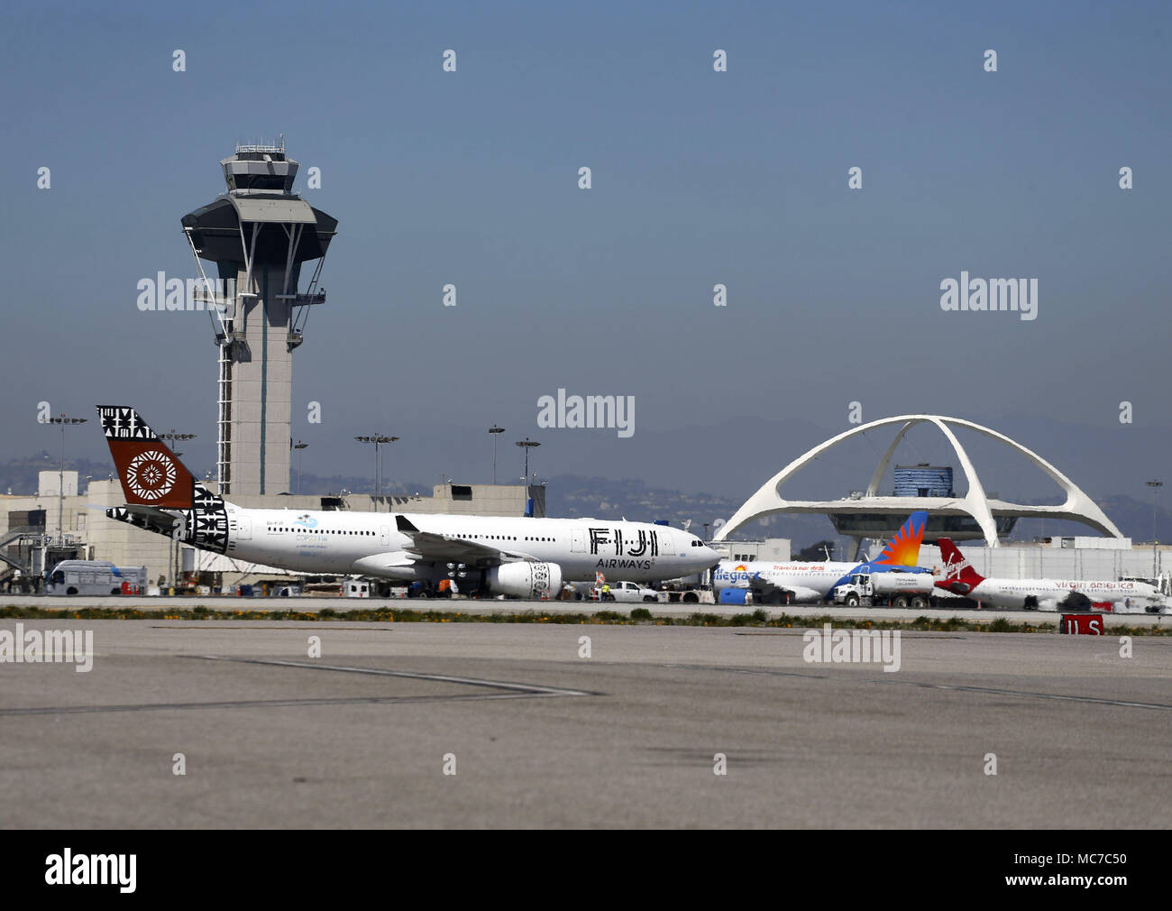 March 28, 2018 - Los Angeles, U.S - A Fiji Airlines aircraft arrives at Los Angeles International Airport (LAX) in Los Angeles Wednesday, March 28, 2018. (Credit Image: © Ringo Chiu via ZUMA Wire) Stock Photo