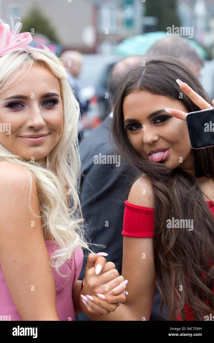 Liverpool girls hi-res stock photography and images - Alamy