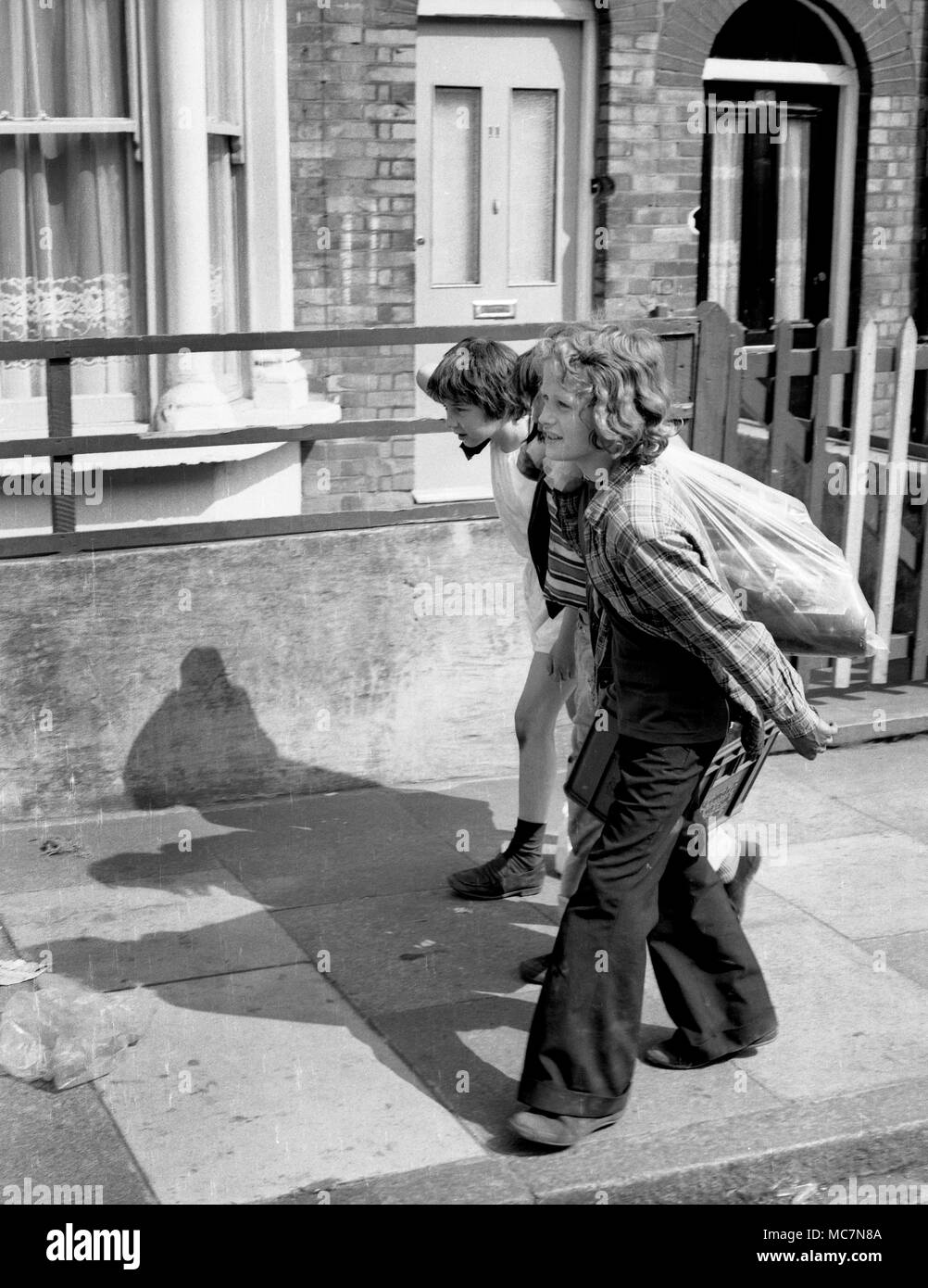 Young boys 1970s hires stock photography and images Alamy