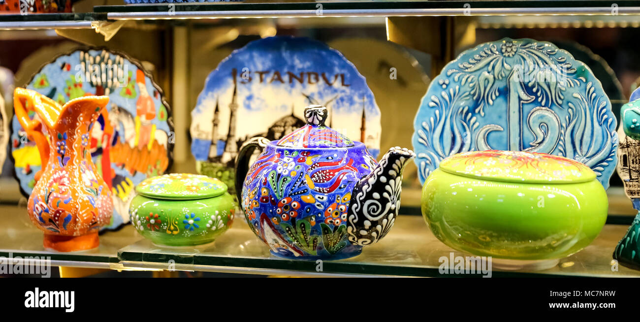 Turkish Ceramics in Grand Bazaar, Istanbul City, Turkey Stock Photo - Alamy