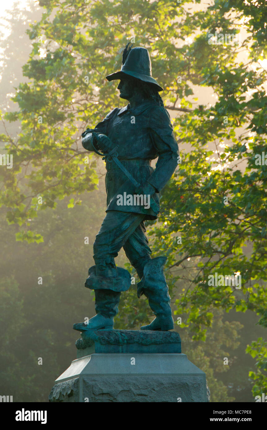 John Mason statue, Palisado Green, Windsor, Connecticut Stock Photo Alamy