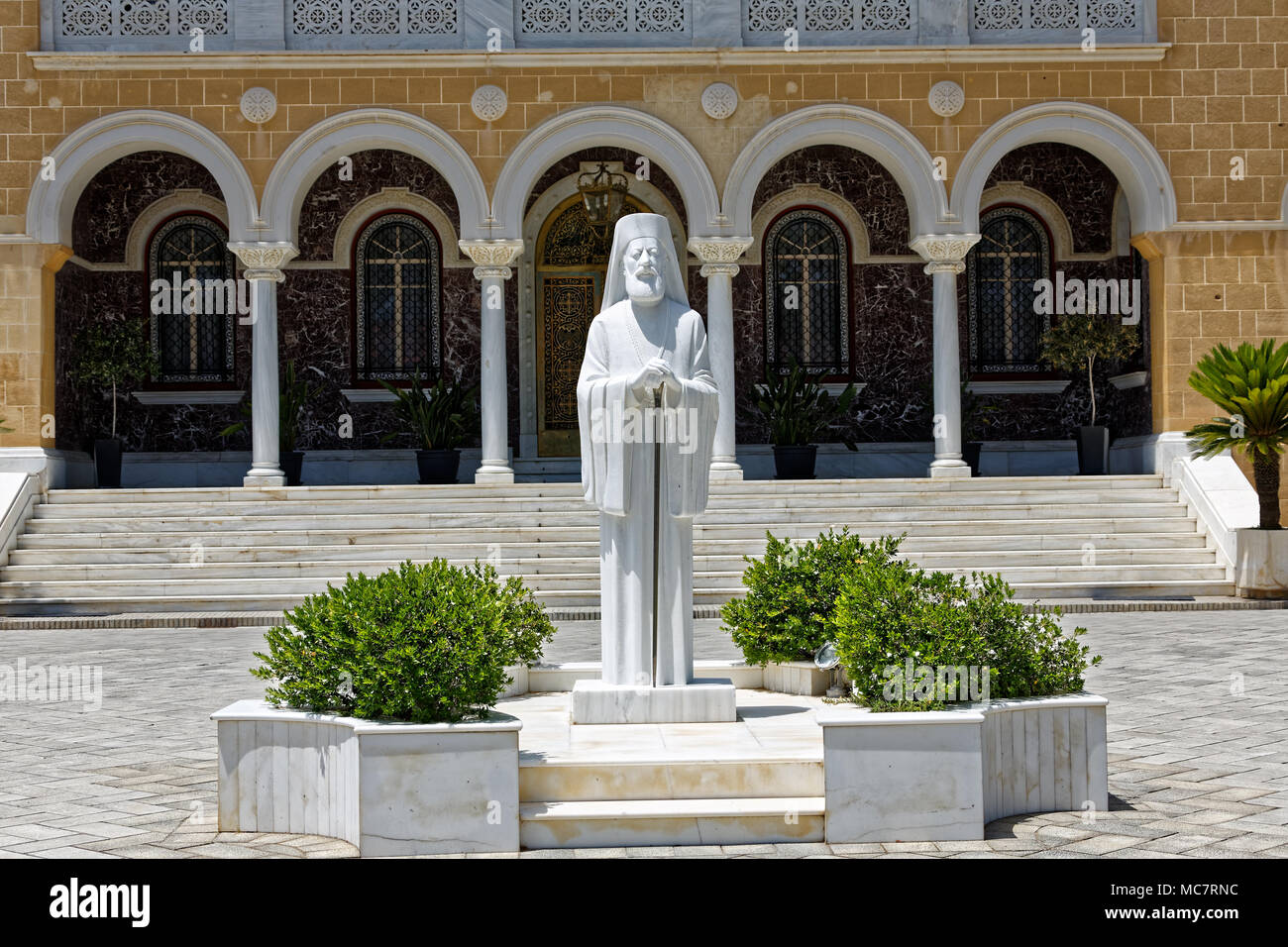 Nikosia eine geteilte Stadt - Nicosia a divided city. Archbishop's Palace - Palast des Erzbischofs. Stock Photo