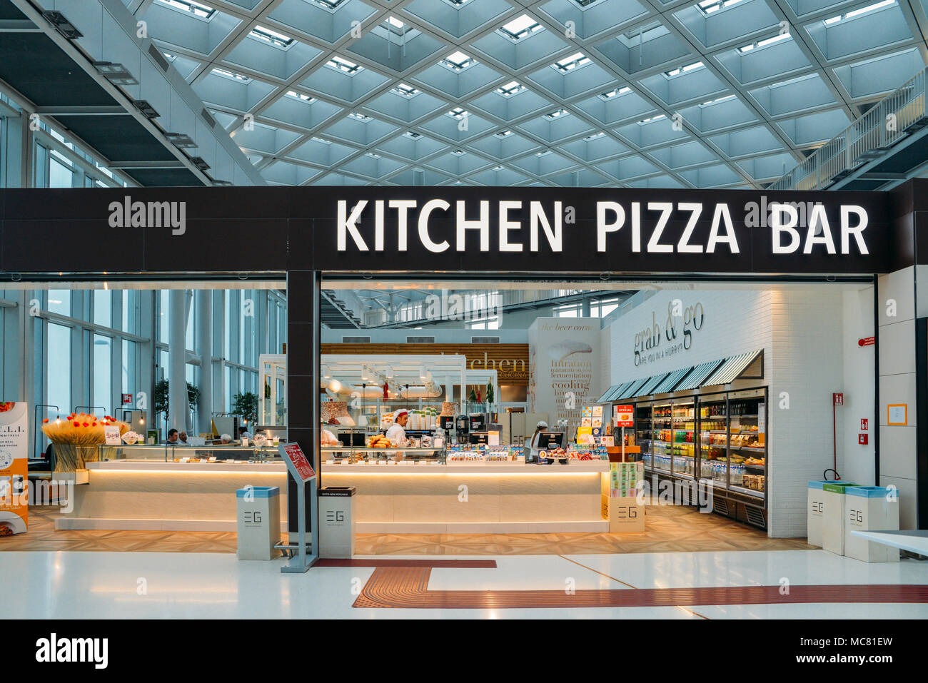Venice,Italy on 28th Mar 2018: Restaurant at Marco Polo International  Airport in Venice Stock Photo - Alamy