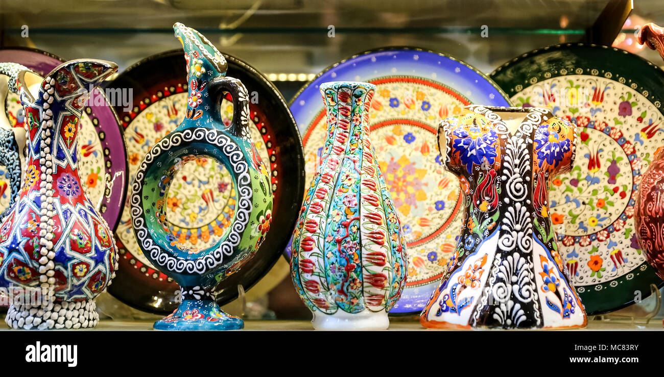 Turkish Ceramics in Grand Bazaar, Istanbul City, Turkey Stock Photo - Alamy