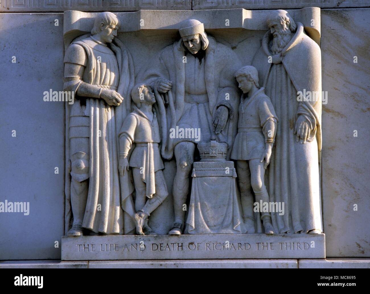 SHAKESPEARE Scene fromt he Life and Death of Richard III. Bas relief on the northern facade of the Folger Shakespeare Library, in Washington DC. Carved by John Gregory, 1932. William Shakespeare Stock Photo