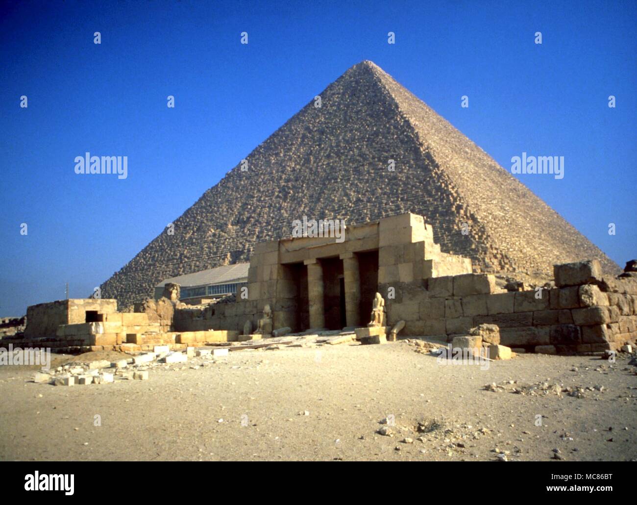 View of Cheop's pyramid at Gizah, Egypt Stock Photo
