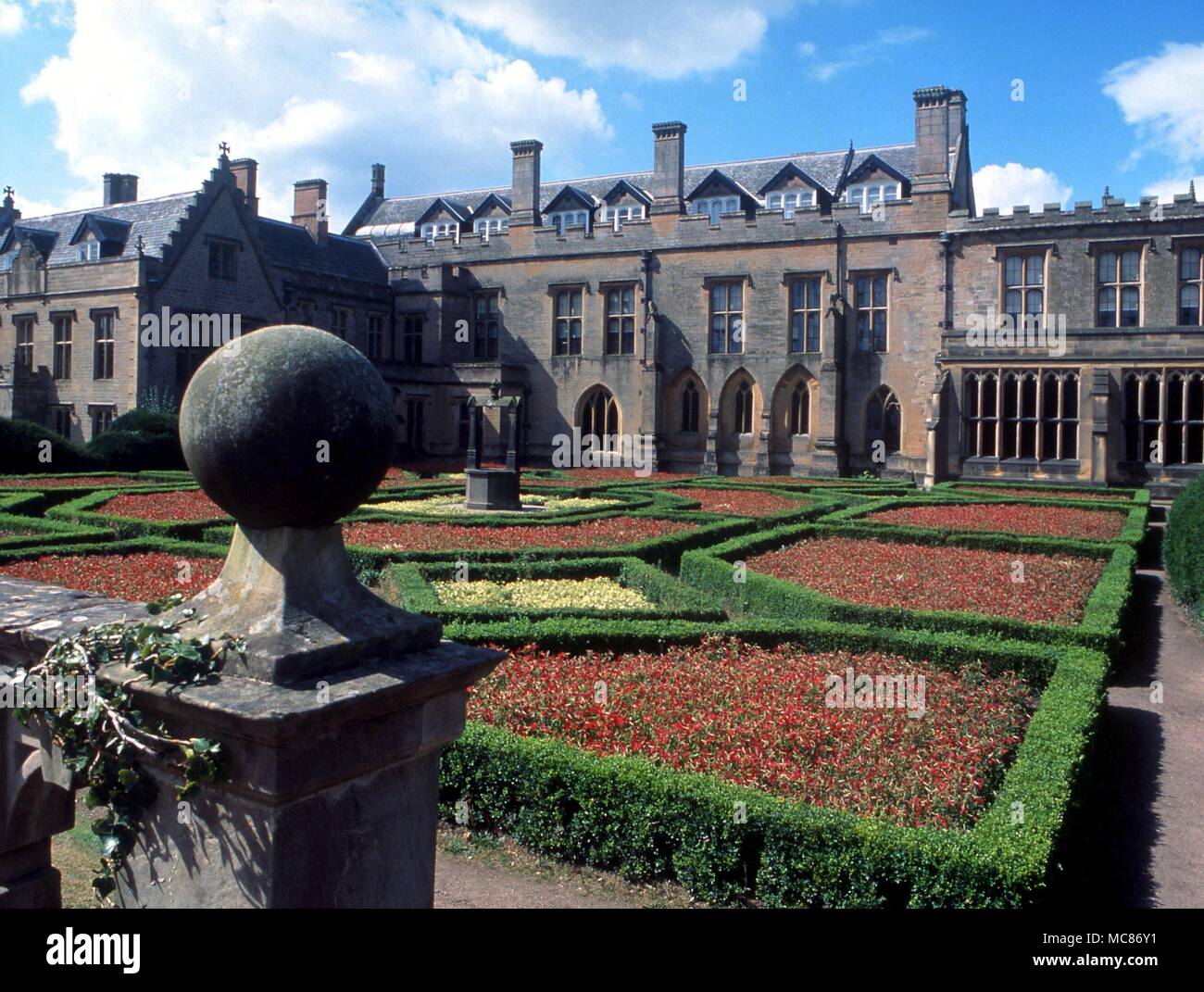 BRITISH MYTHOLOGY Newstead Hall, the former home of Lord Byron Stock Photo