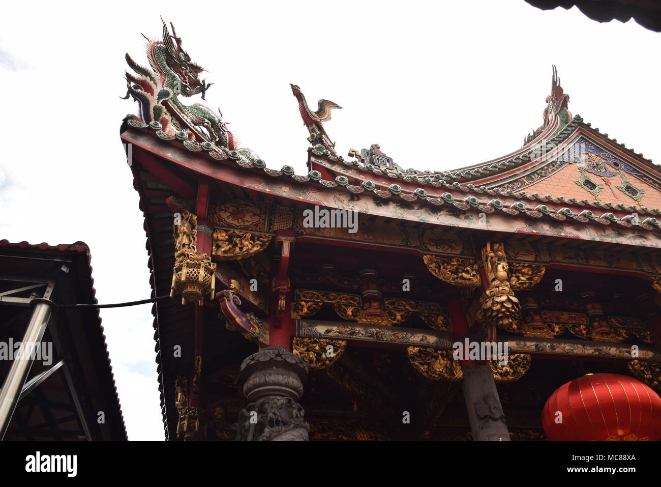 Nice decorations on a roof inside Longshan buddhist temple in Taipei, Taiwan Stock Photo