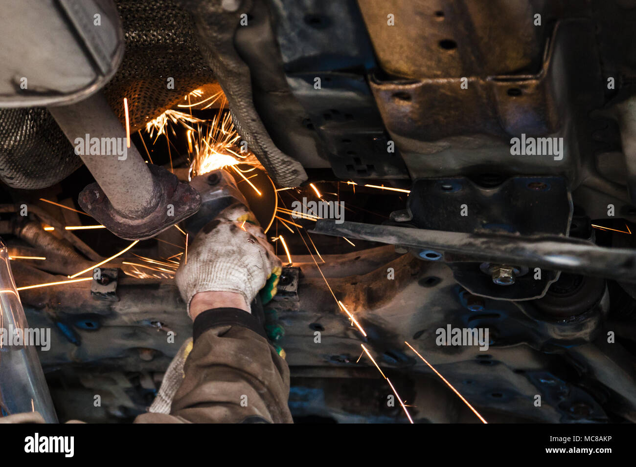 repairing of corrugation muffler of exhaust system in car