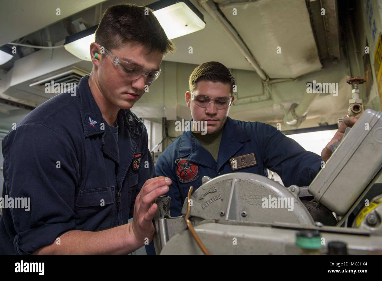 Aircraft Mechanic Marines