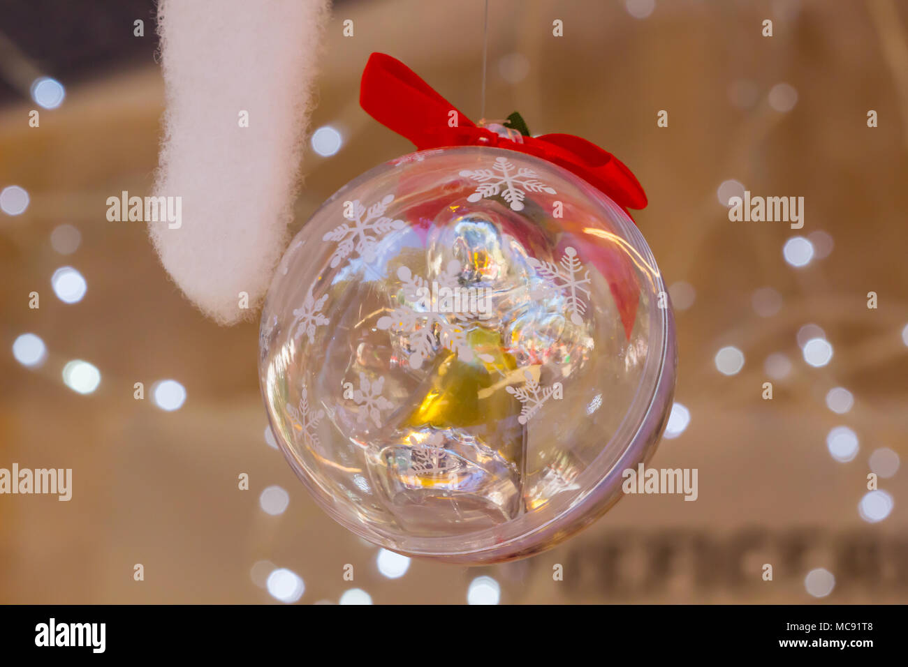 Christmas tree clear glass baubles hi-res stock photography and images ...