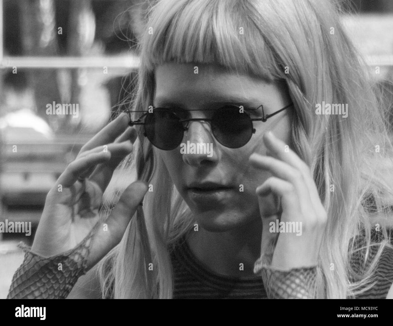 90s fashion black and white Black and White Stock Photos & Images 