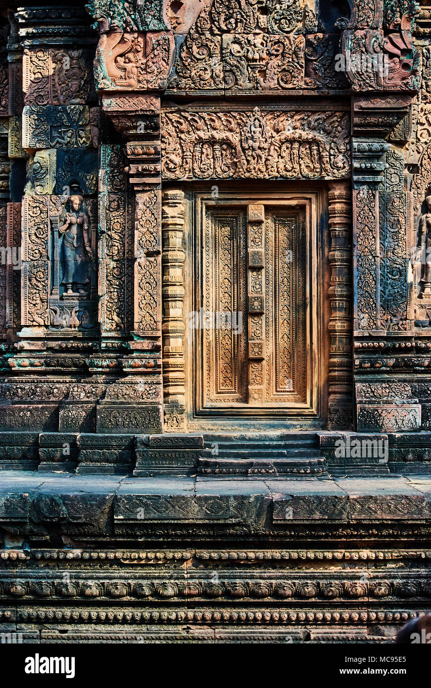 Details of a carved door in Siem reap temple, Cambodia Banteay Srey Stock Photo