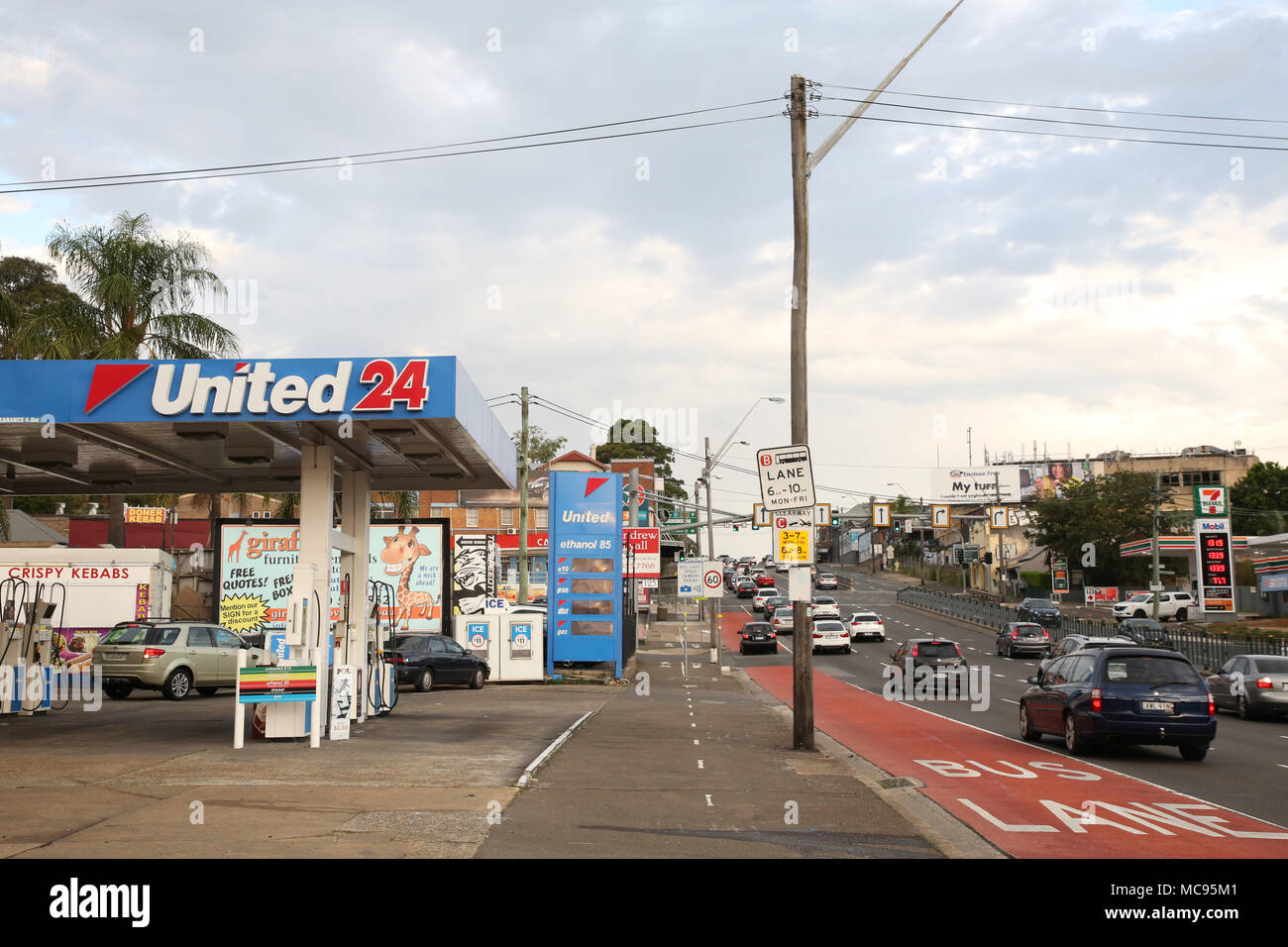 United Service Station on Victoria Road, Rozelle Stock Photo - Alamy