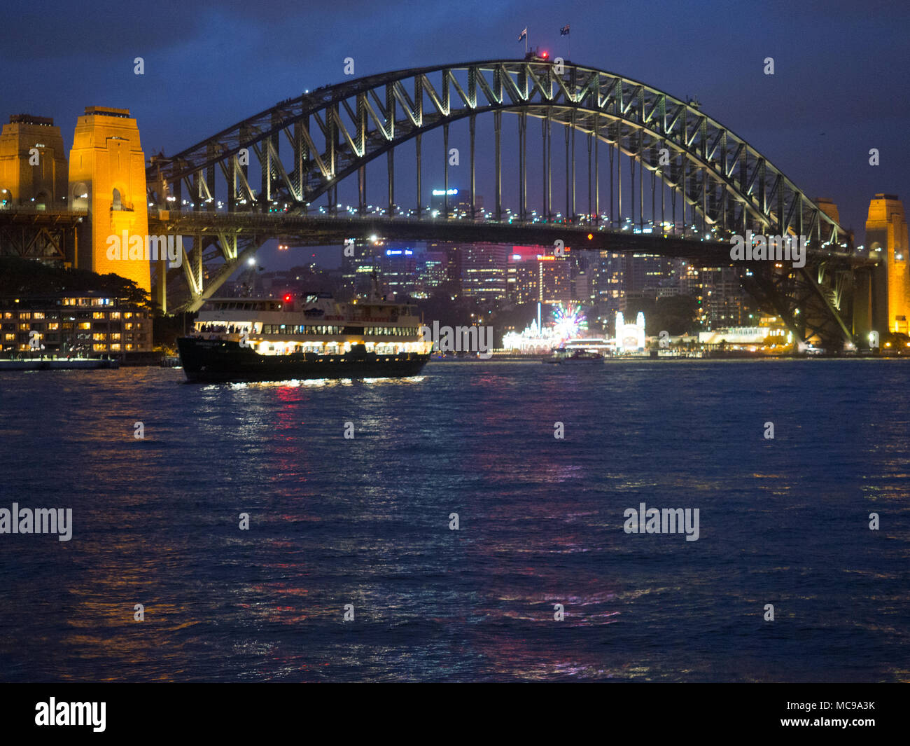 Sydney Harbour Bridge At Night Stock Photo - Alamy