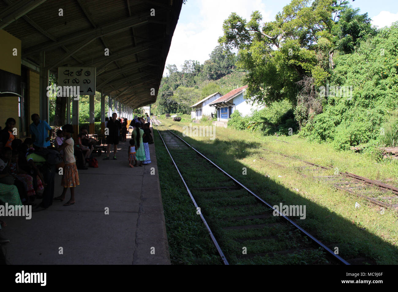 People waiting for the arriving train at the Ella railway station, Ella, Sri Lanka Stock Photo