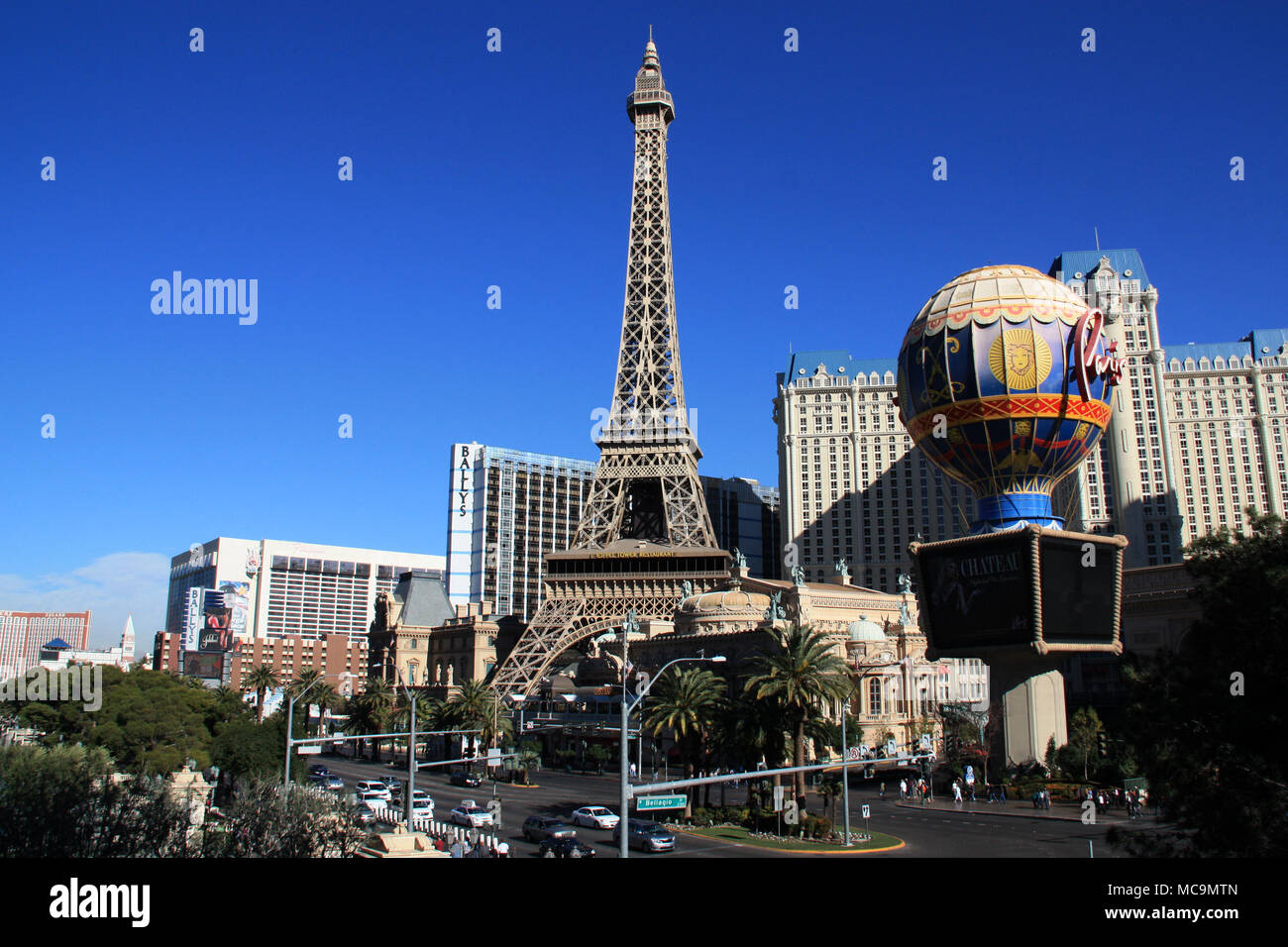 The Eiffel Tower replica and the Montgolfier balloon of the Paris Las Vegas  Hotel and Casino as seen from across the Las Vegas Boulevard, NV, USA Stock  Photo - Alamy