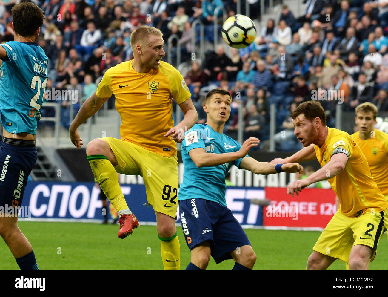 SÃO PETERSBURGO, MO - 14.04.2018: ZENIT X ANZHI - Russia. St. Petersburg. April 14, 2018. Players of ANZHI Sergey Bryzgalov; Guram Tetrashvili and ZENIT Dmitry Poloz (from left to right) in a match of the Russian Football Championship between the ZENIT team (St. Petersburg) and team of ANZHI (Makhachkala). (Photo: Andrey Pronin/Fotoarena) Credit: Foto Arena LTDA/Alamy Live News Stock Photo