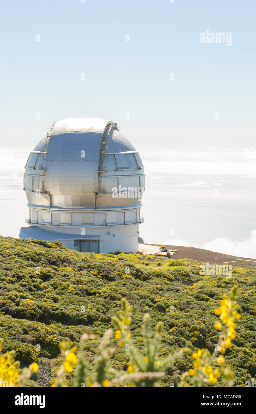 Grantecan (Gran telescopio de Canarias) in Roque de los Muchachos  Observatory in La Palma, Canary Islands, in spring with blue sky Stock  Photo - Alamy
