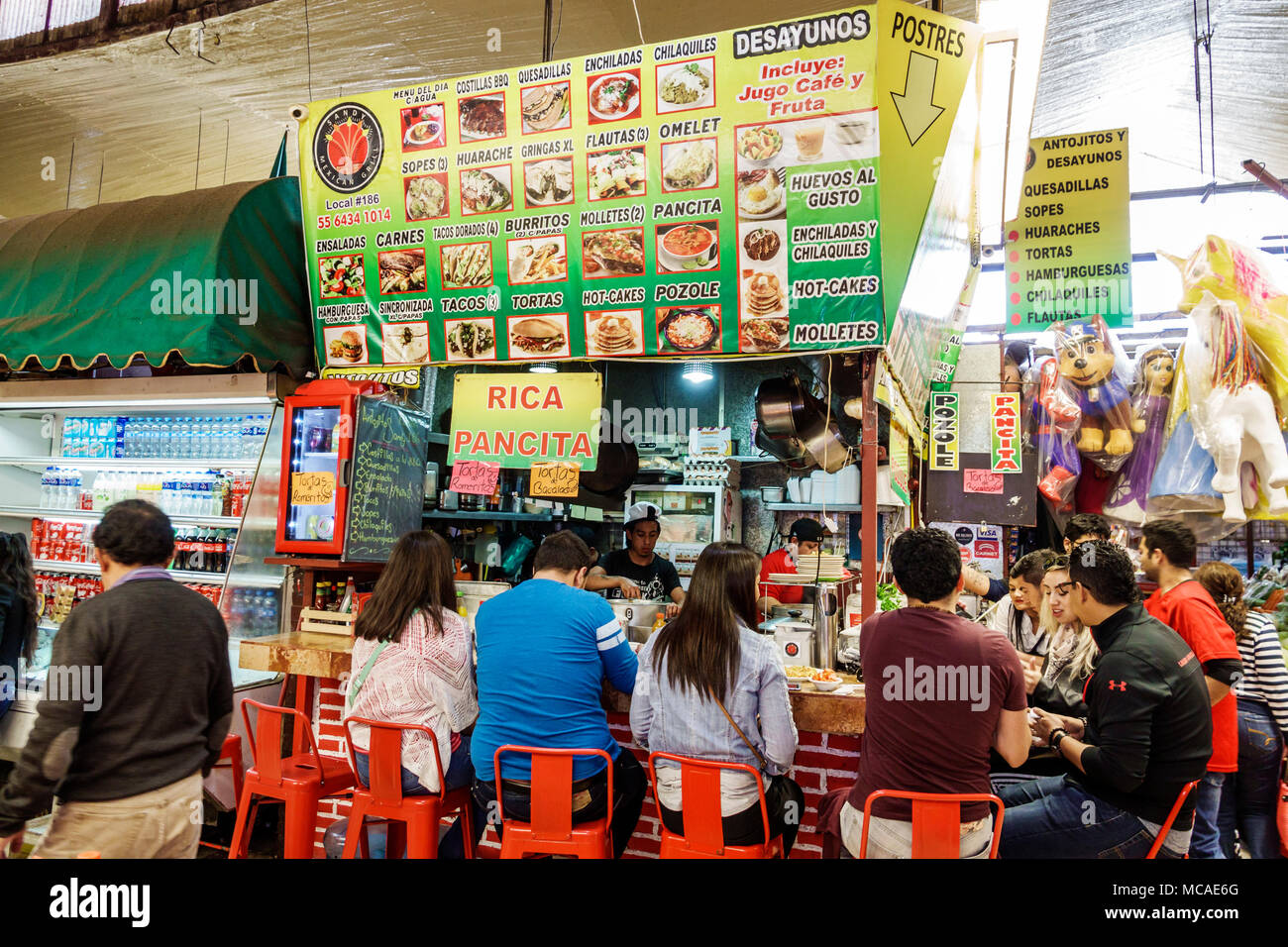 Mexico City,Mexican,Hispanic Latin Latino ethnic minority,Coyoacan,Del  Carmen,Mercado de Coyoacan,market,food vendor vendors seller sell  selling,stall Stock Photo - Alamy