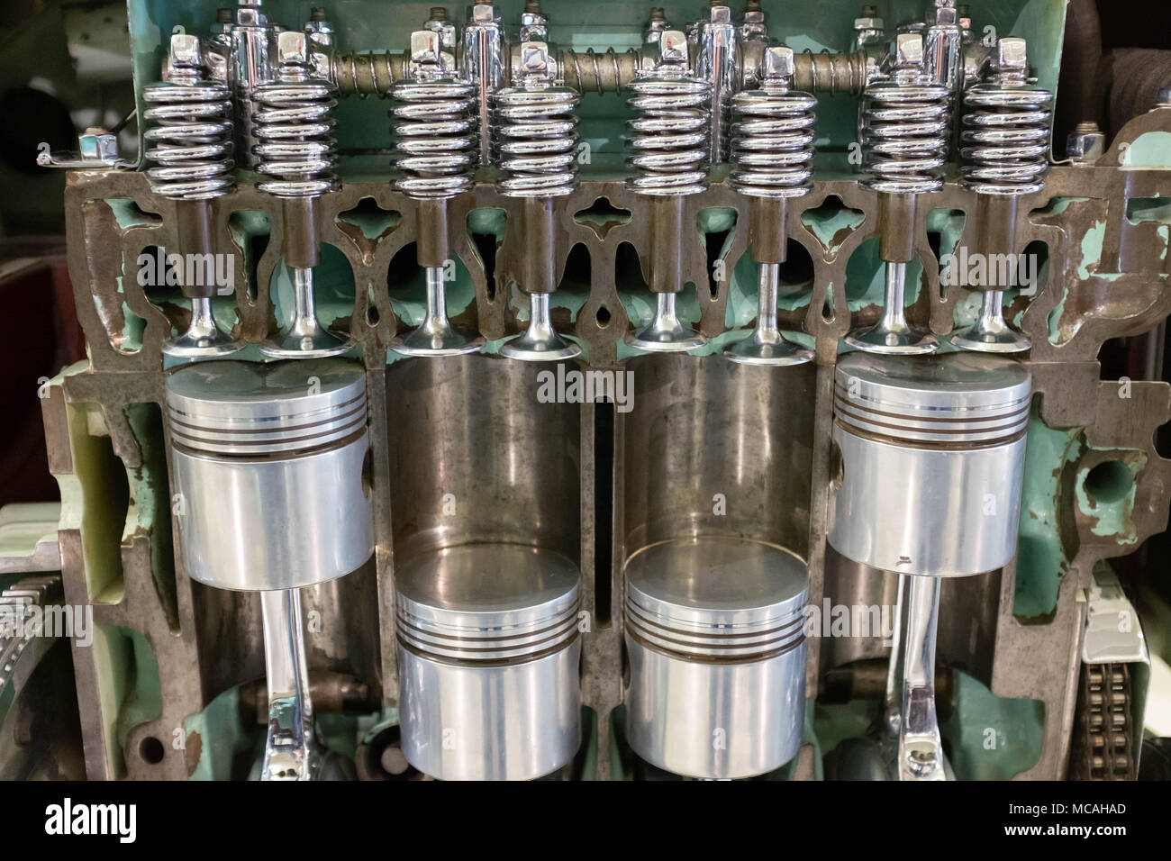 Diesel Engine Cross Section