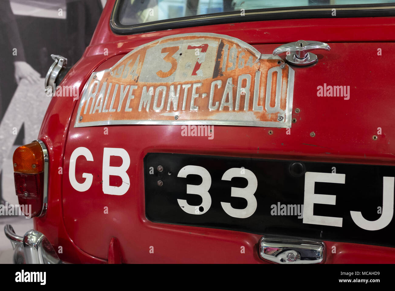 Rally's - RALLYE MONTE CARLO Historique 2014 départ Reims Renault 8