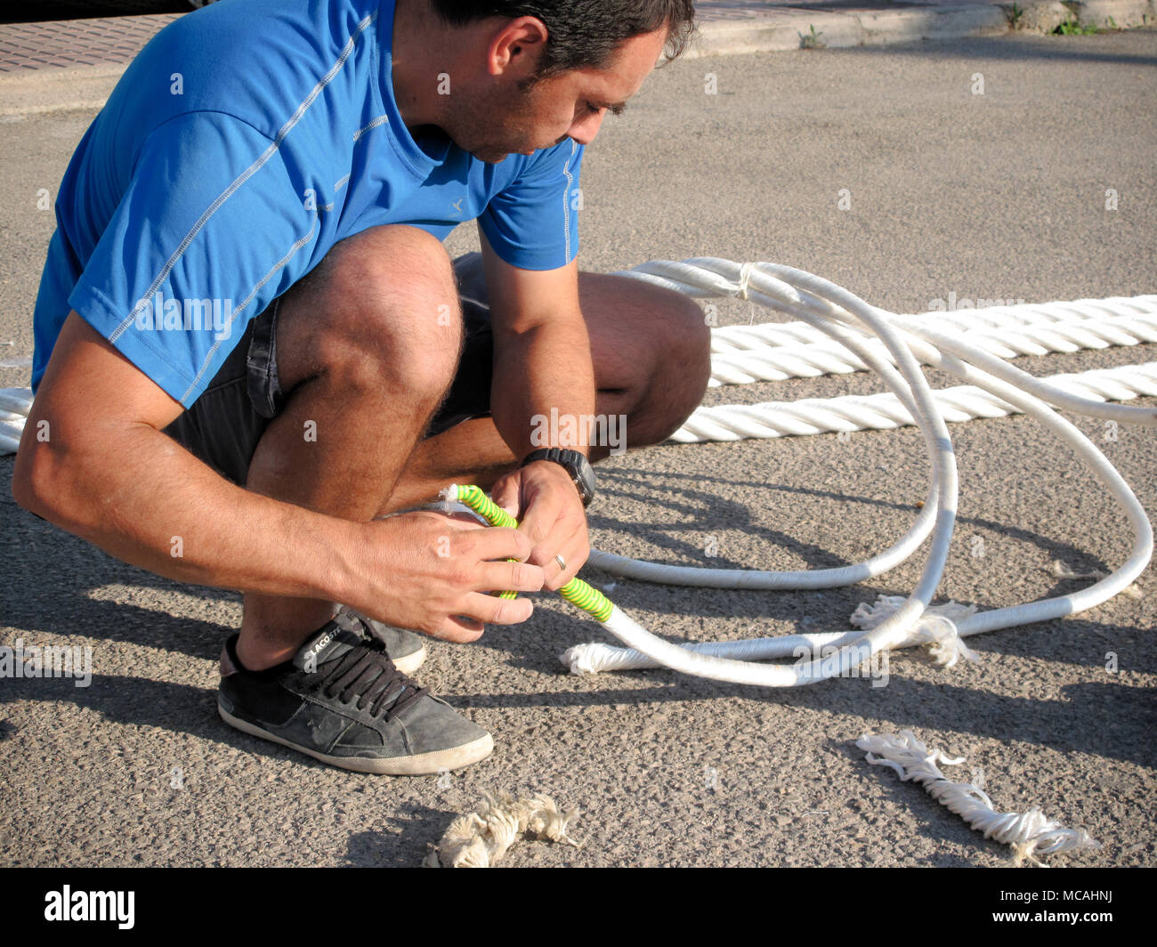 Splicing rope hires stock photography and images Alamy