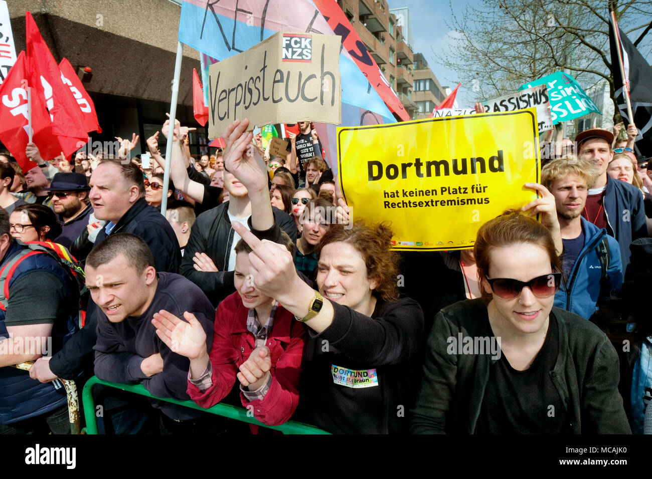 Dortmund, April 14th 2018: Counter-rally under the theme 'Dortmund - colorful instead of brown' against the march of right-wing parties such as the party 'Die Rechte' (the rights).   ---   Dortmund, 14. April 2018: Gegendemonstration unter dem Motto 'Dortmund - bunt statt braun' gegen den Marsch rechtsextremer Parteien wie der Partei 'Die Rechte'. Stock Photo