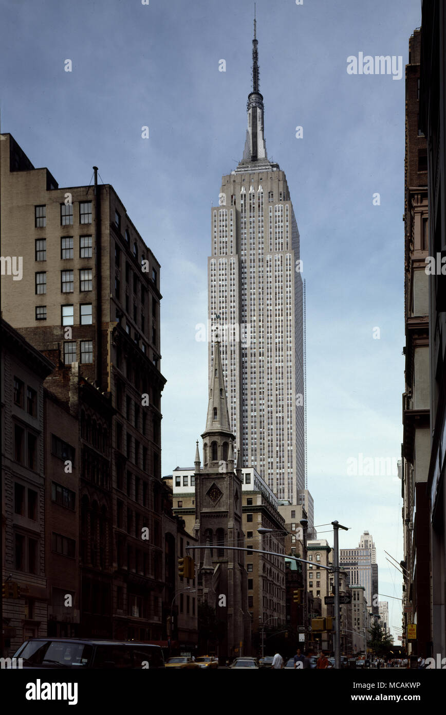 The Empire State Building Is A 103 Story Skyscraper Located In Midtown Manhattan New York City At The Intersection Of Fifth Avenue And West 34th Street It Has A Roof Height Of 1 250