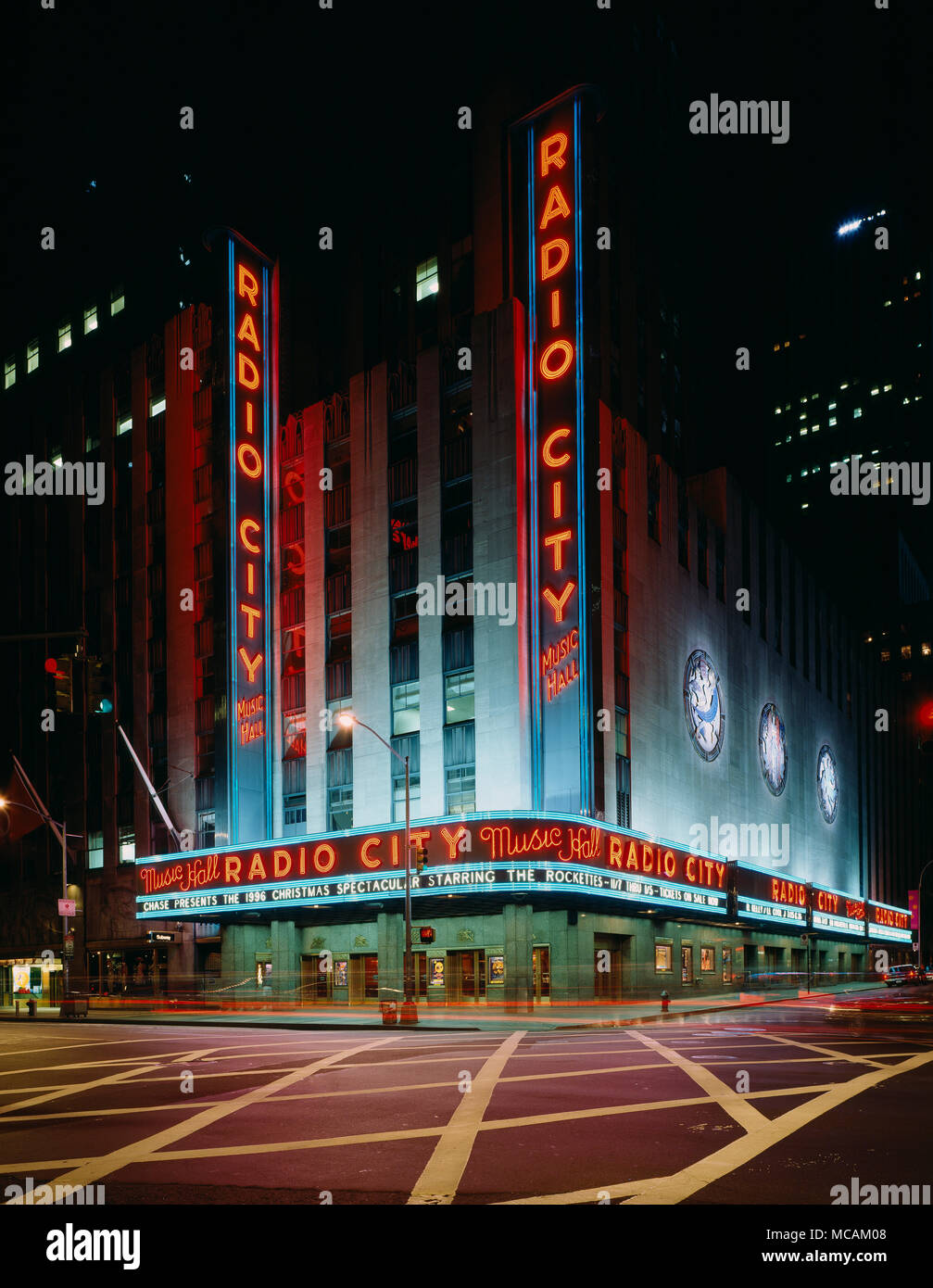 Nbc radio city studios hi-res stock photography and images - Alamy