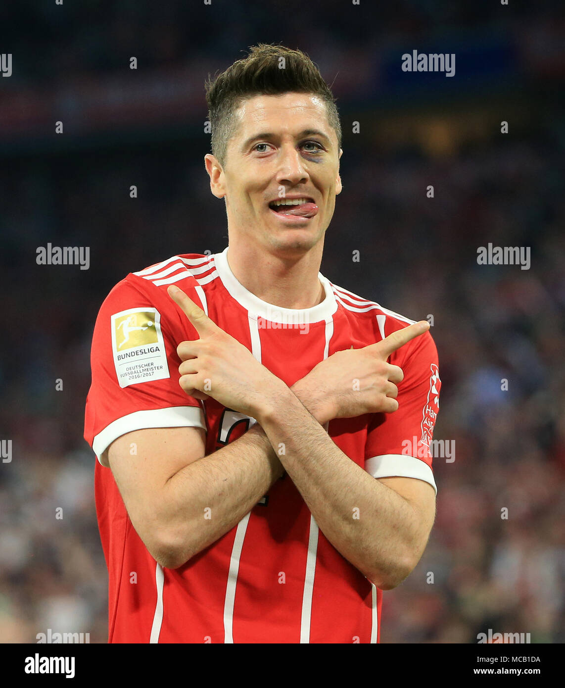 Fc bayern munich vs moenchengladbach hi-res stock photography and 
